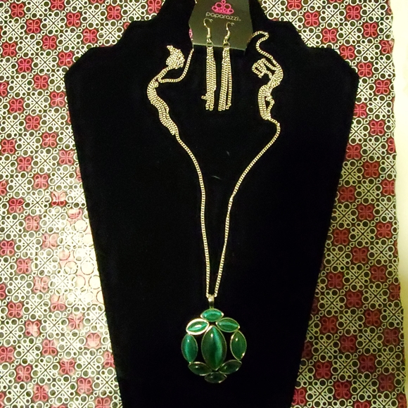 Paparazzi - Picture 5 of 11